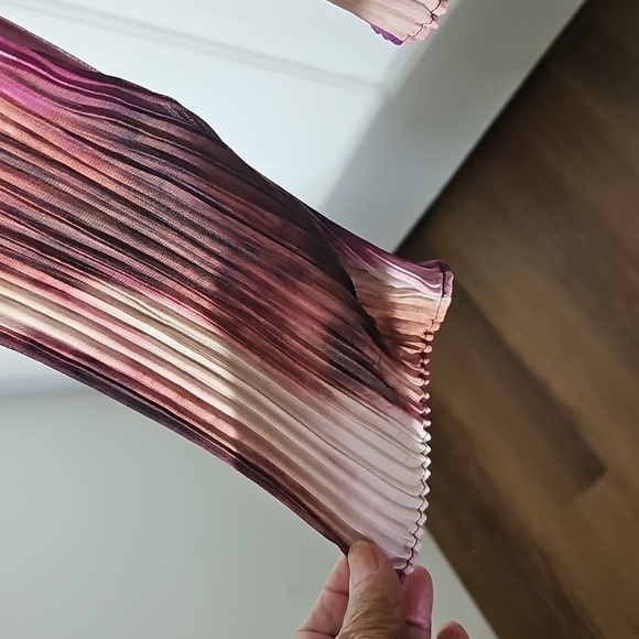 Banana Republic Red Pink Blanched Pleated Mandarin Collar Blouse Tye Die Ambre M - Picture 2 of 9